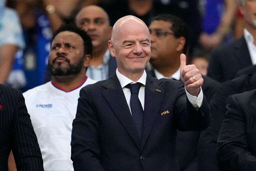 FIFA-Präsident Gianni Infantino will die WM weiter aufstocken.