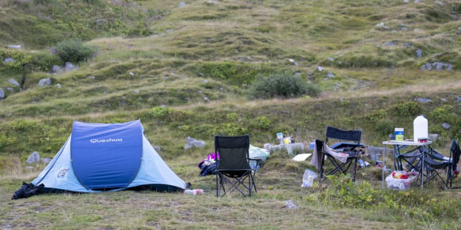 Das Wildcampen wird immer beliebter, unterliegt aber strengen Auflagen. (Archivbild)