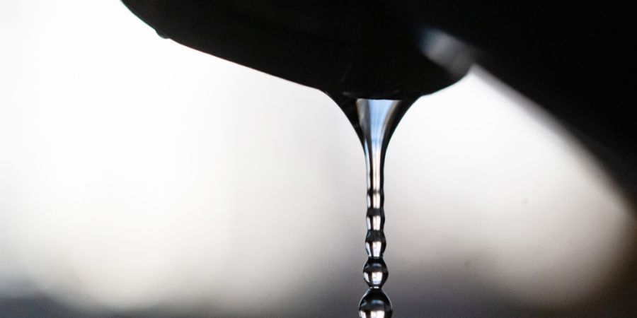 Die Bevölkerung der Region Wil SG ist aufgerufen, sparsam mit Wasser umzugehen. (Symbolbild)