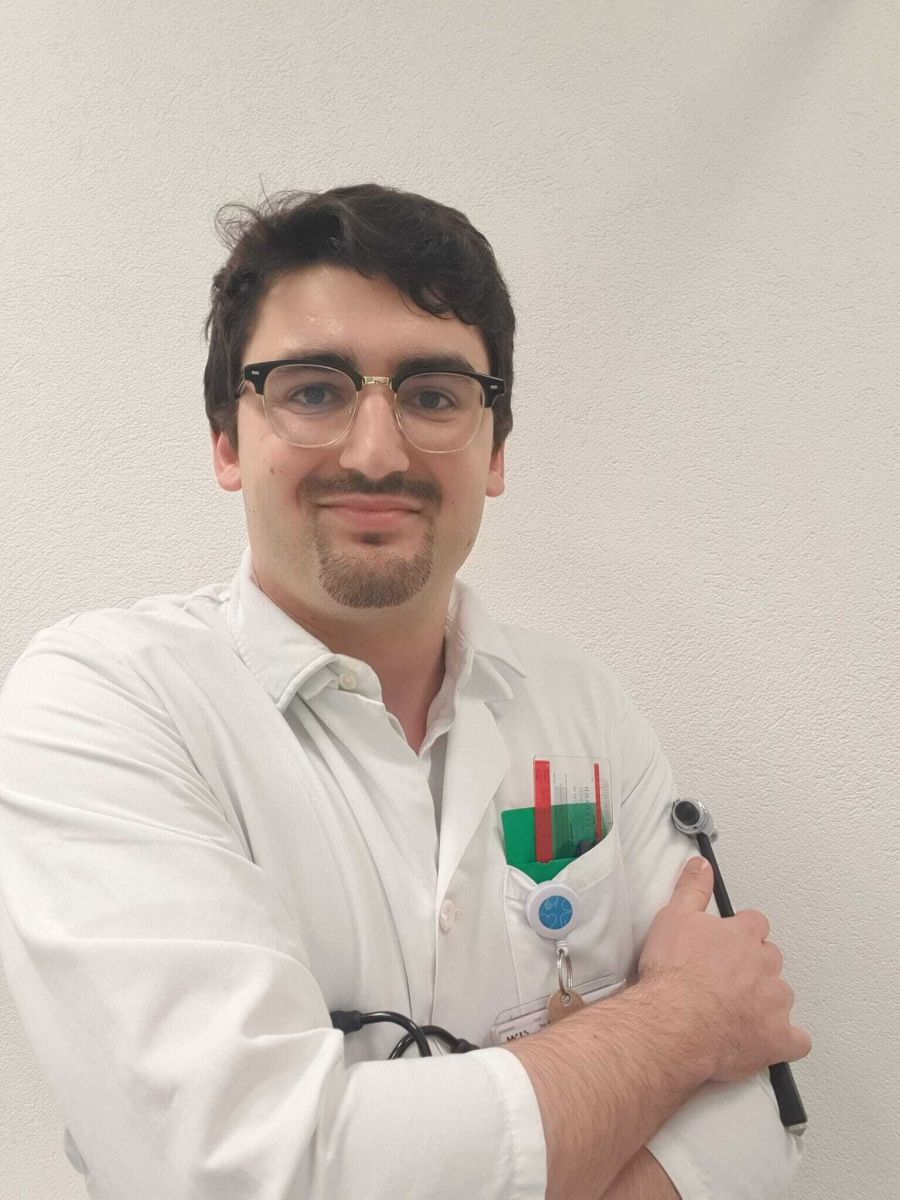 Cyrill Huber betont auf seiner eigenen Website seine Tätigkeit als Neurologe am Unispital in Zürich.