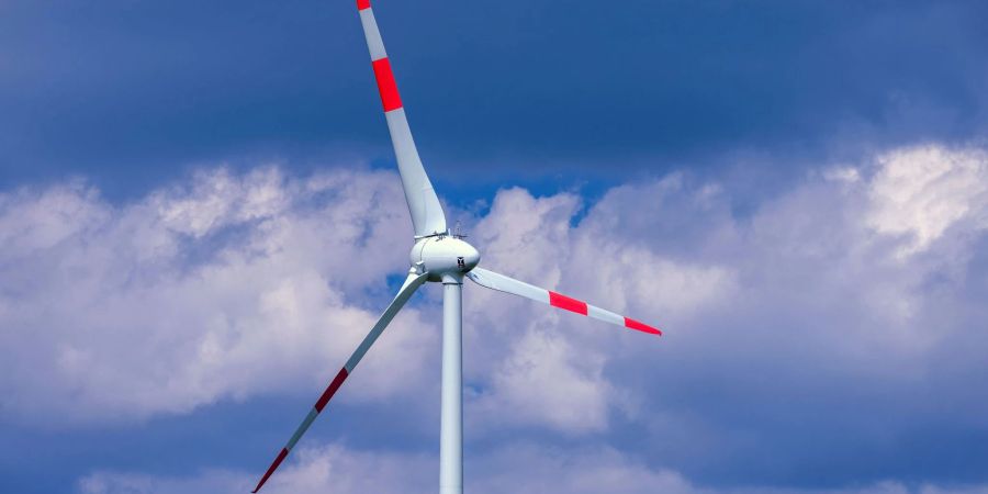 In Deutschland und der EU ist die Stimmung in der Windenergiebranche laut einer Umfrage deutlich gestiegen