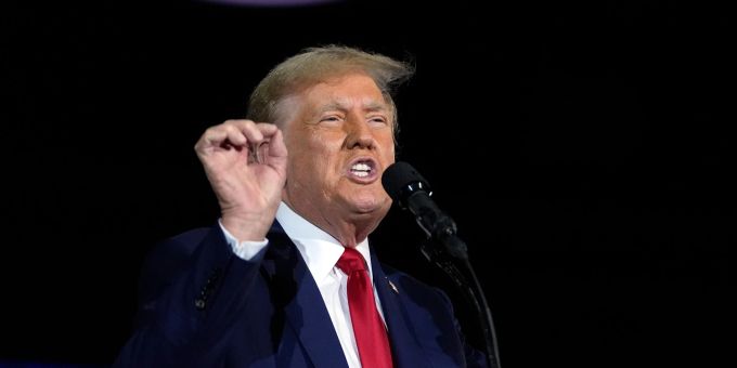 Ex-Präsident Trump hat bereits auf das Supreme-Court-Urteil reagiert und verlauten lassen, dass er seine Verurteilung aufheben lassen will. Donald Trump