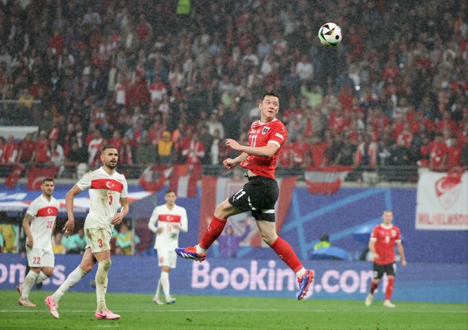 Michael Gregoritsch im Einsatz für Österreich im Achtelfinal der EM 2024. EM 2024 Österreich Türkei