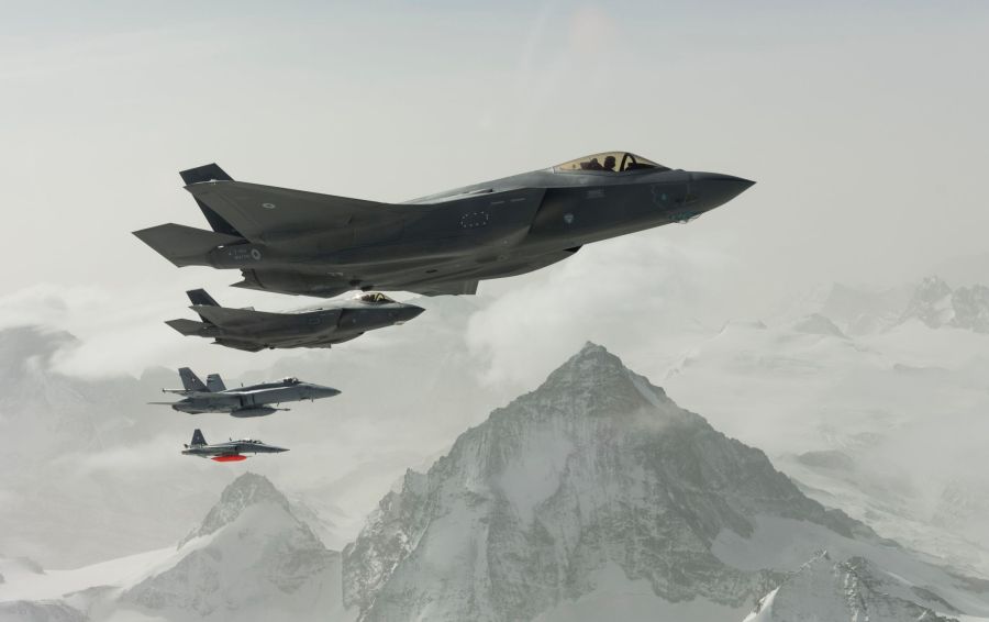 F-35 F/A-18 F-5 Tiger