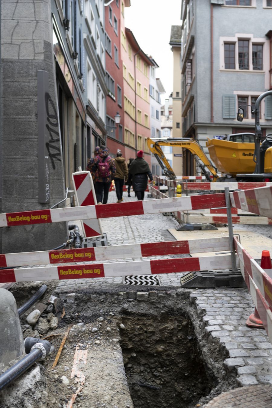 Im Niederdorf und Oberdorf werden unter anderem die alten Wasserleitungen ersetzt. (Archivbild)