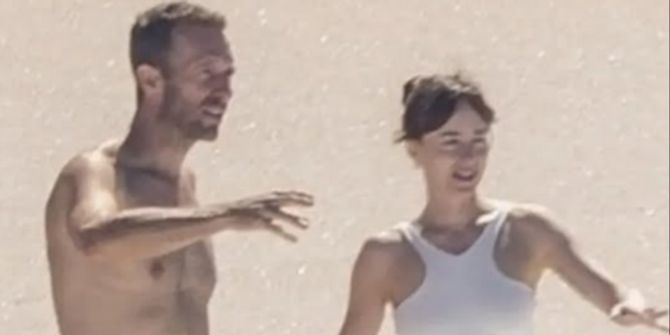 dakota johnson chris martin