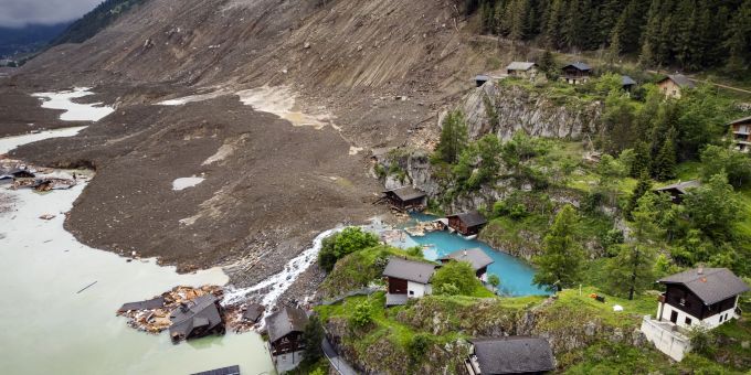 Die Schäden durch die Katastrophe in Blatten schätzt die Schweizer Regierung auf mehrere Hundert Millionen Franken. (Archivbild) Blatten