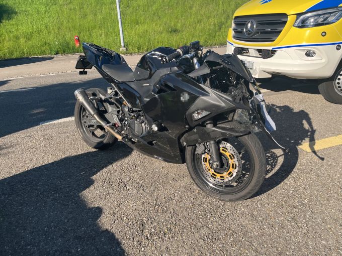 Am Motorrad entstand Sachschaden. Sachschaden