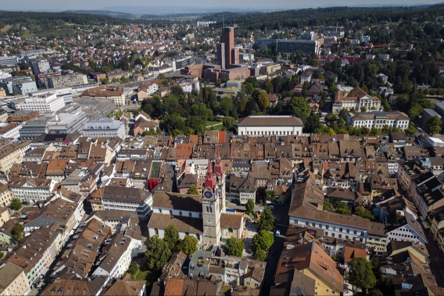 Die Schule Winterthur habe auch in der Vergangenheit nicht garantieren können, dass Kinder aus derselben Familie derselben Schule zugewiesen würden, so Fischer von der Schulpflege. Hier eine