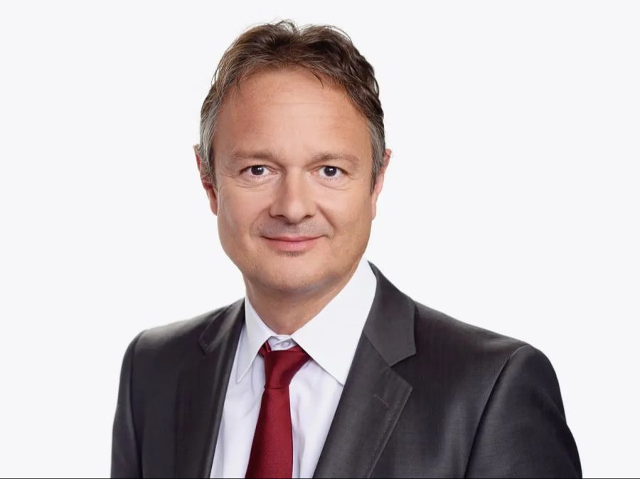 SRF-Meteorologe Thomas Bucheli bestätigt, dass nur bei Blitzgefahr ins Studio gewechselt werde.