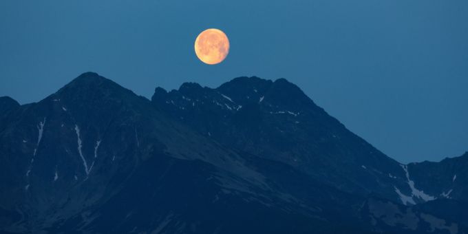Die Wahrscheinlichkeit, dass der Asteroid 2024 YR4 auf dem Mond einstürzt, ist gestiegen (Symbolbild). Asteroid 2024 YR24