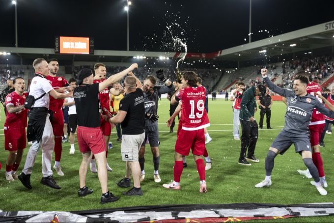 Der FC Thun steigt nach fünf Jahren wieder in die Super League auf. fc thun