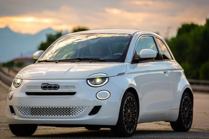 Fiat 500 Hybrid.