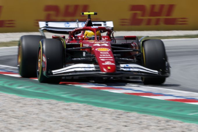Lewis Hamilton hat bei Ferrari noch nicht eingeschlagen. Lewis Hamilton Ferrari