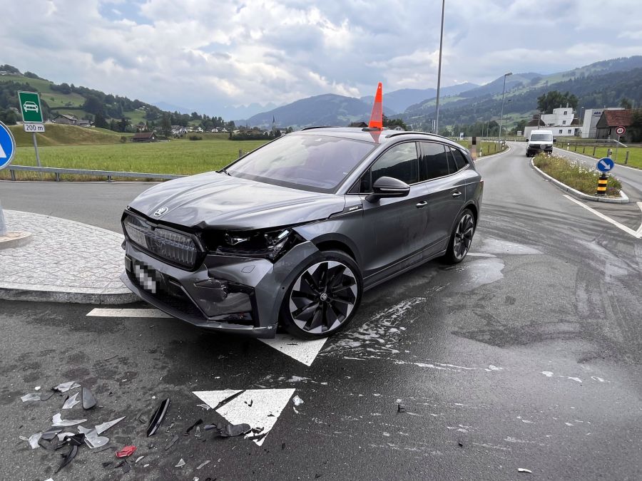 An den Fahrzeugen entstand Sachschaden.