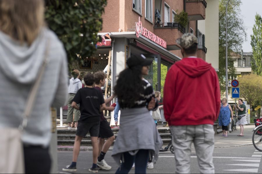 Auch in der Glace der Gelateria die Berna im Berner Marzili-Quartier wurde eine erhöhte Menge an Keimen festgestellt.