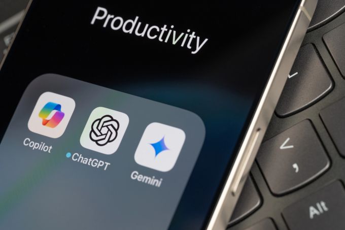 Andere KI-Sprachmodelle zeigen laut Experten eine praktische Problemlösungskompetenz. (Symbolbild) apple ki