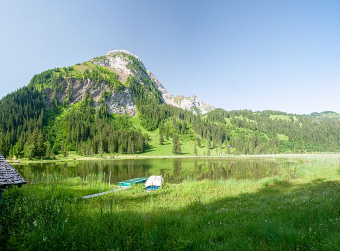 Der Louwenesee ist der Diamant unter den Bergseen. Louwenensee Bern Baden