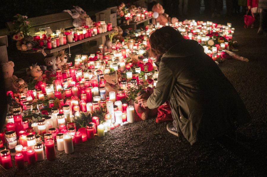 Zwei weitere Personen wurden verletzt.