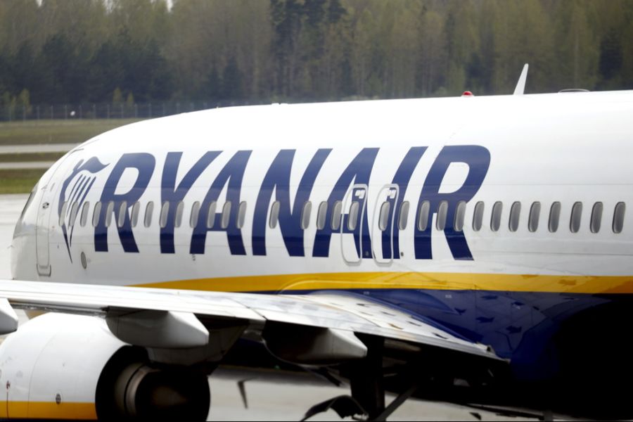Möglicherweise kann man bei Ryanair also ab 2026 stehend fliegen. (Archivbild)
