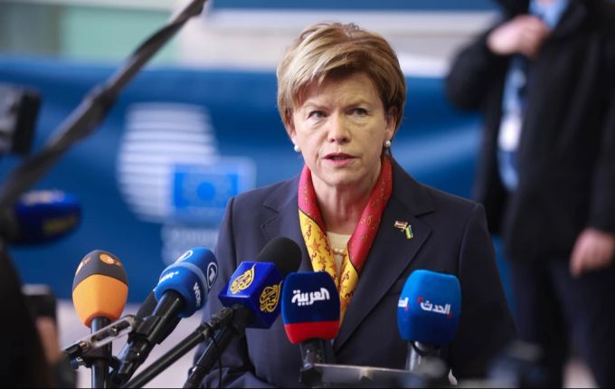 Lettlands Aussenministerin Baiba Braže verurteilte den russischen Angriff unter Putin auf die Stadt Sumy in Luxemburg scharf. Aussenministerin Baiba Braže Putin