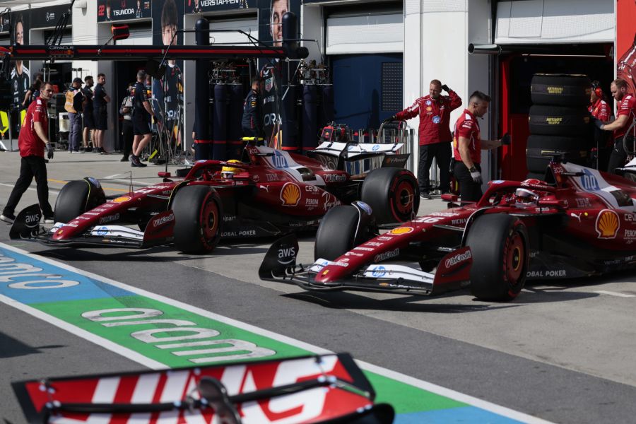 Leclerc Hamilton Ferrari