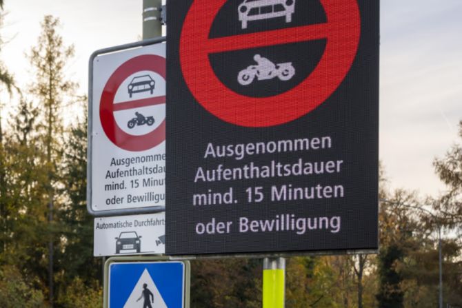 Durchfahrtskontrolle in Birsfelden BL
