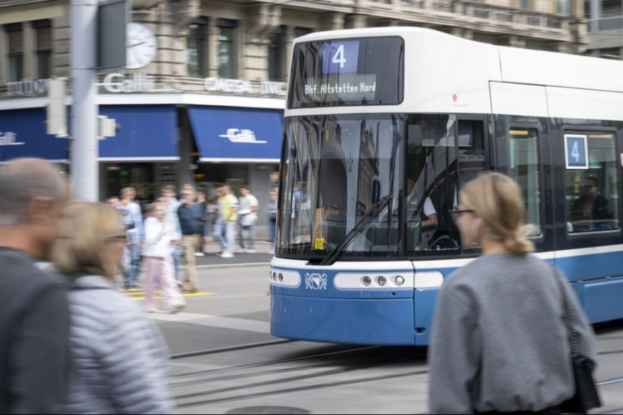 Am Sonntag, 14. Dezember 2025 findet der grösste Fahrplanwechsel in der Geschichte der Verkehrsbetriebe Zürich (VBZ) statt.