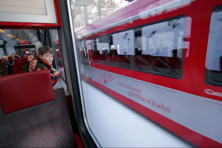 Ein Nau.ch-Leser berichtet, der Panorama-Wagen der zweiten Klasse sorge bei Touristinnen und Touristen für die Verwechslung.