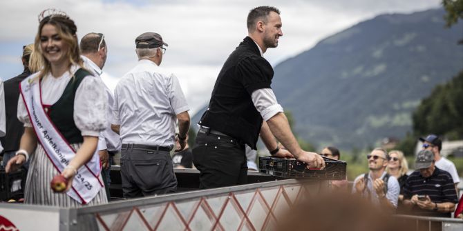 SCHWINGFEST,
