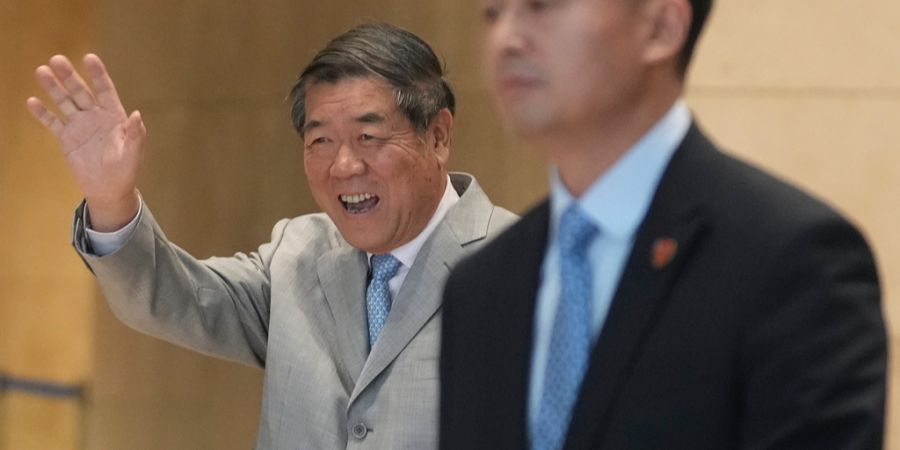 China He Lifeng