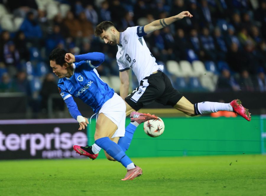 Der FC Basel verliert gegen Racing Genk mit 1:2.
