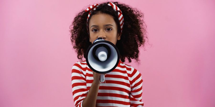 Kind, Mädchen, Sprachrohr