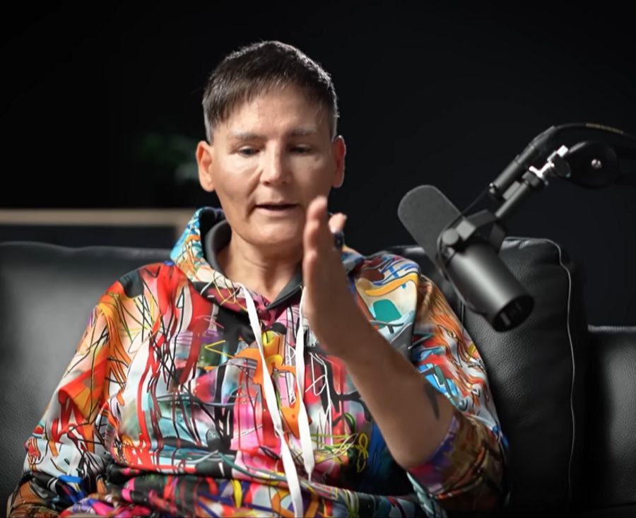 Nadia Brönimann bezeichnet Trans-Operationen als «grenzüberschreitende Eingriffe, die nur dann vollzogen werden sollten, wenn es der einzige gangbare Weg für den Menschen ist».
