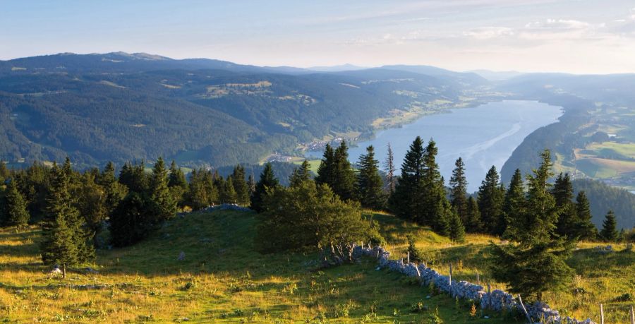 Ausblick im Naturpark Jura Vaudois.