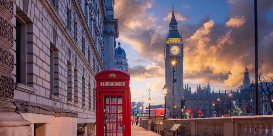 London Telefonzelle Big Ben im Hintergrund