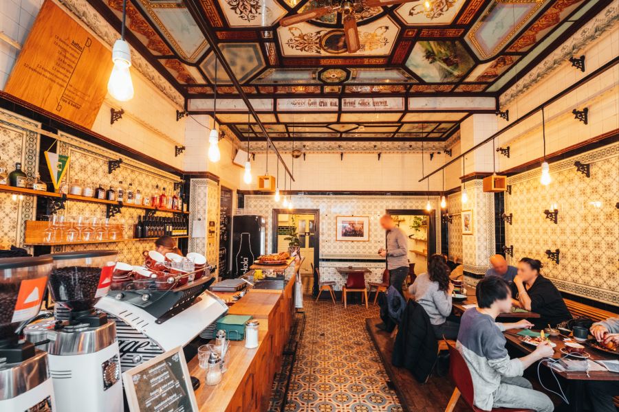 Definitiv ein Föteli wert: der Innenraum des Café Dankbar.