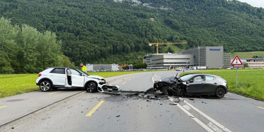 Der Unfall auf der Stanser Allmend forderte am Montagmorgen zwei Verletzte.