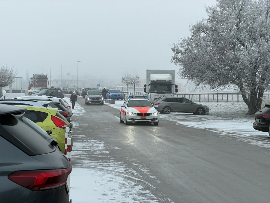 Die erwartete Ankunft von US-Präsident Donald Trump zieht viele Interessierte an.