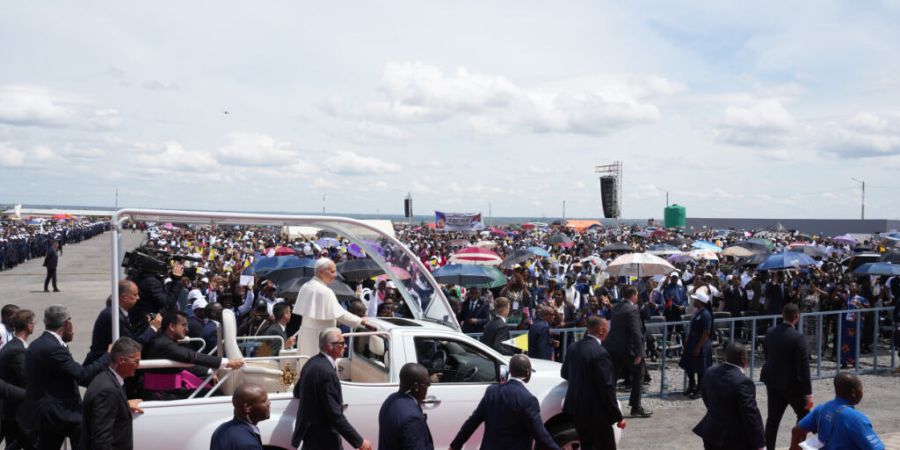 Papst Leo XIV. in Saurimo, Angola. Foto: Andrew Medichini/AP/dpa