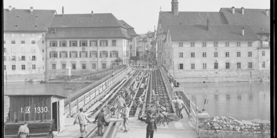 Eine Aufnahme aus dem September 1930: Die Erweiterung der Wengibrücke in Solothurn. Die Konservierung solcher Zeitzeugnisse ist im Kanton Solothurn laut eines Berichts nicht gesichert....