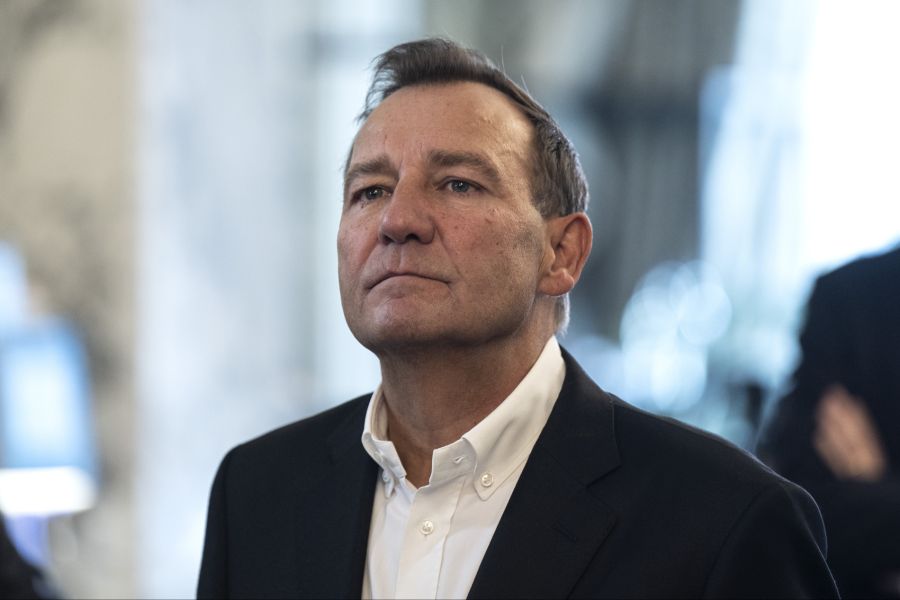 Thomas Matter (Nationalrat SVP/ZH) soll im Herbst 2025 einen Rückzug der Halbierungsinitiative vorgeschlagen haben.