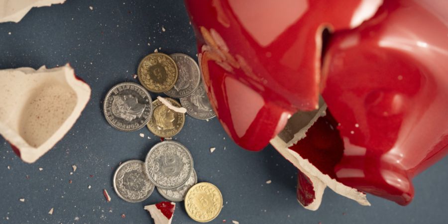 Der Nationalrat will über Entlastungen im Bundeshaushalt sprechen. Er hat mehrere Anträge der Linken abgelehnt, das Paket zurückzuweisen. (Themenbild)