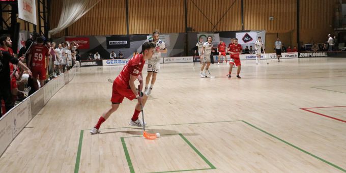 Der UHC Thun unterlag Unihockey Basel Regio am Montag, 1. April 2024, zu Hause im dritten Aufstiegsspiel mit 3:5. Der UHC Thun verlor gegen Unihockey Basel Regio