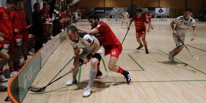 Der UHC Thun verlor am Samstag, 6. April 2024, auswärts gegen Unihockey Basel Regio mit 3:7. UHC Thun verpasst Aufstieg und bleibt in der NLB.
