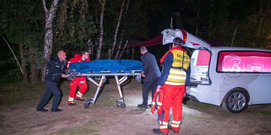 Die Polizei geht derzeit von einem Unglücksfall aus.