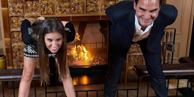«Füdli wärmen?» - Roger Federer wirft sich in Pose – Fans staunen