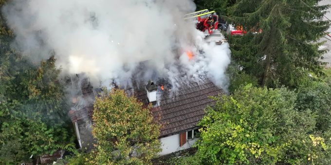 Bronschhofen: Brand von Abbruchliegenschaft. Brand von Abbruchliegenschaft.