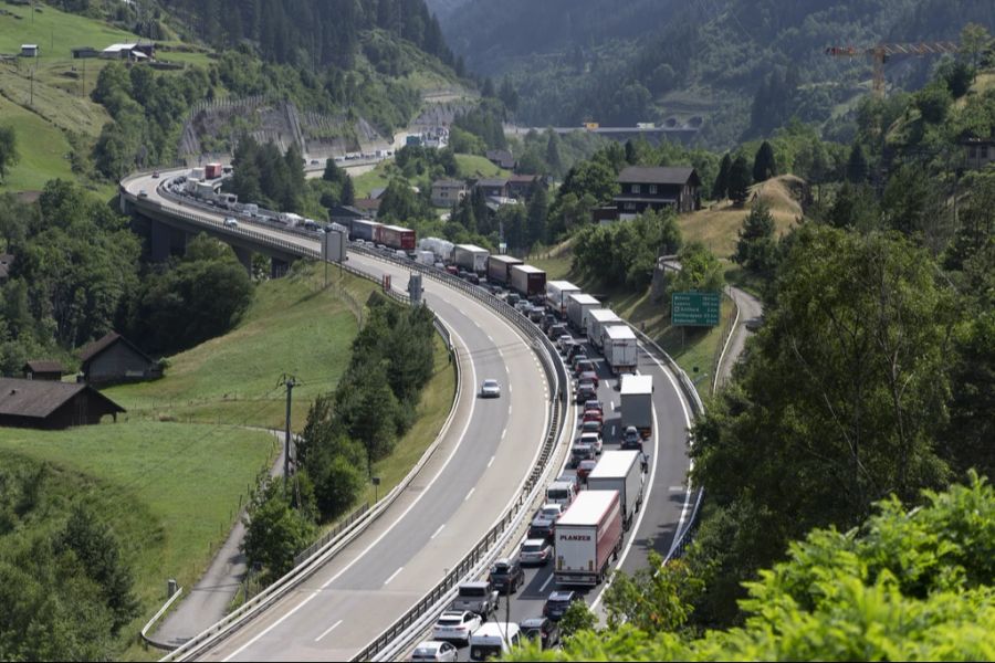 Am Gotthard staut es in den letzten Jahren immer häufiger.