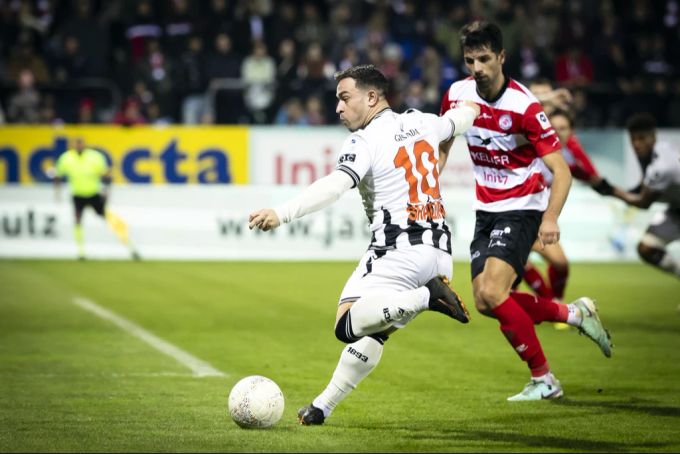 Xherdan Shaqiri zeigt eine Glanzleistung. Xherdan Shaqiri